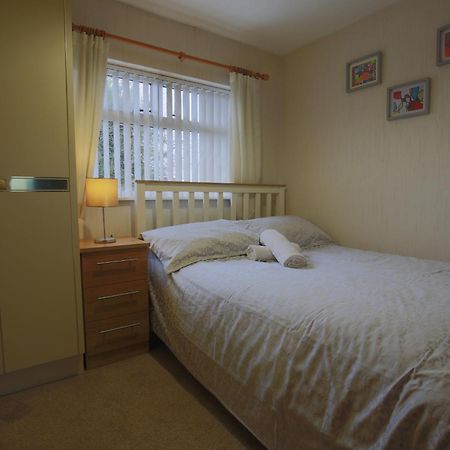Spacious 4 Bedroom Home - 5 Min Walk To Town 에니스킬런 외부 사진